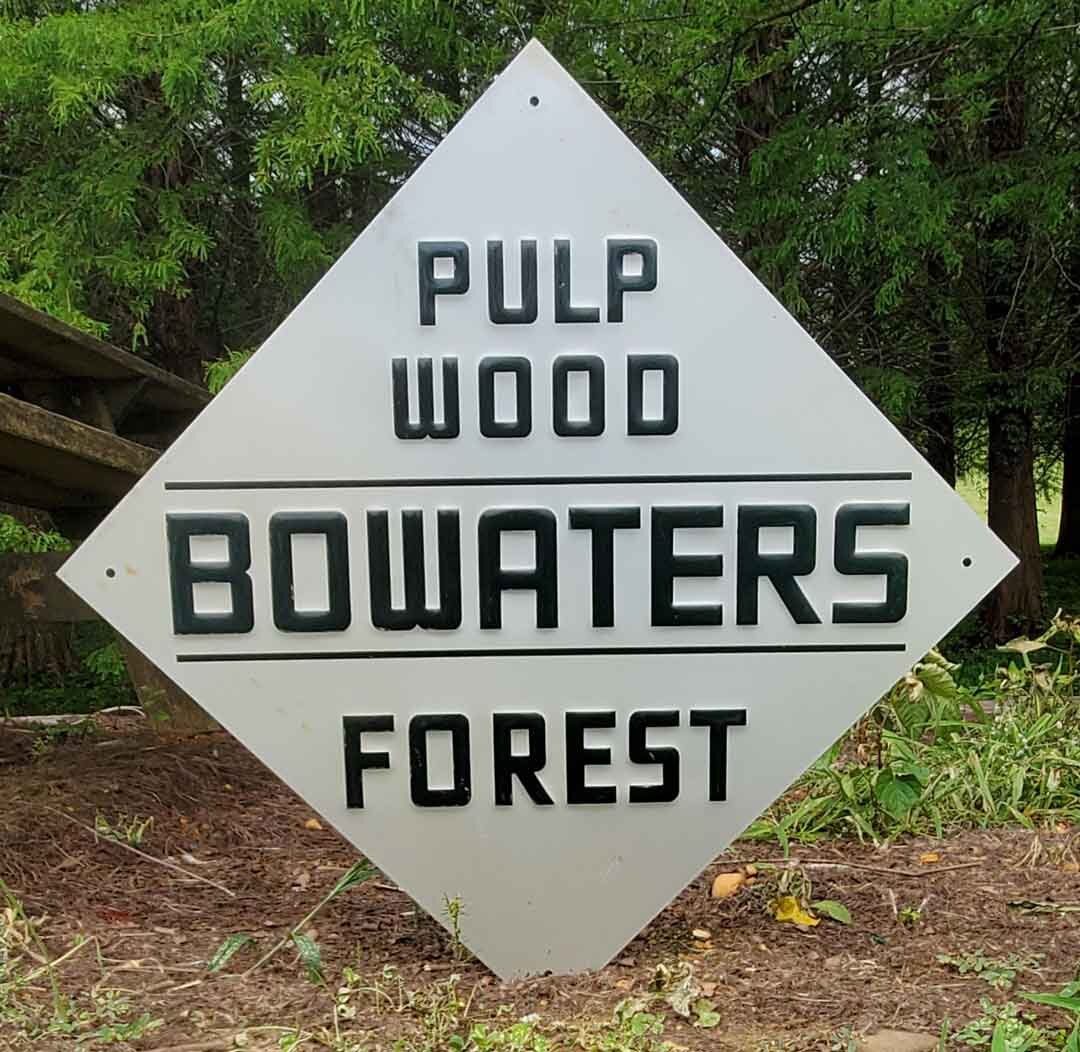 Bowater-pulp-wood-sign